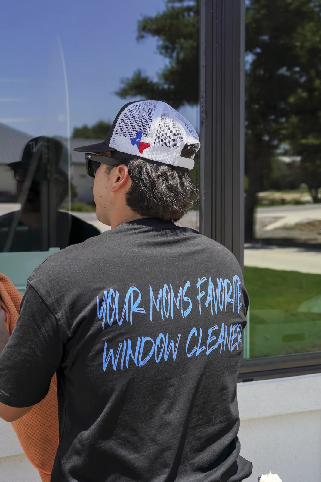 The SudZup shirt: your mom's favorite window cleaner